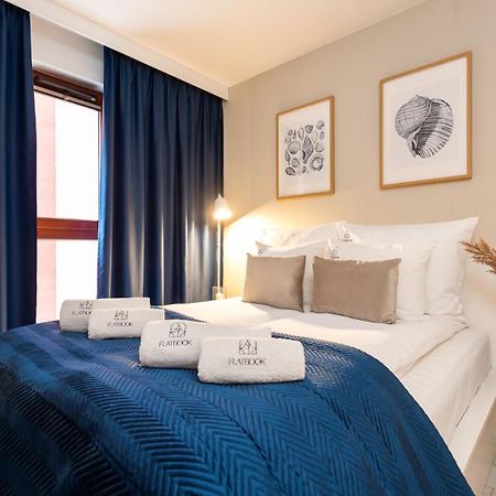 Flatbook - City Center Spa Apartments Waterlane Island Гданьск Экстерьер фото