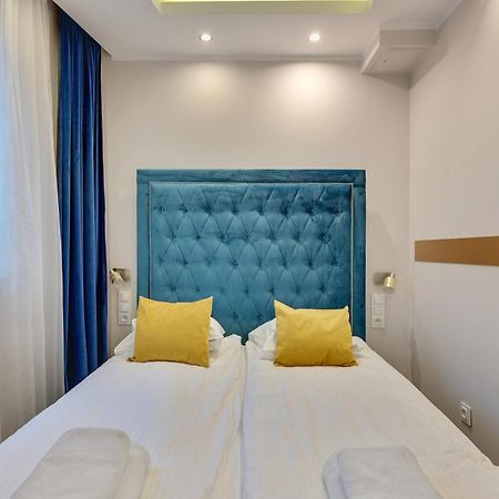 Flatbook - City Center Spa Apartments Waterlane Island Гданьск Экстерьер фото